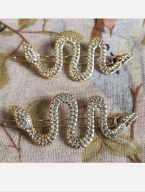 Cobra Snake Serpent Venomous Gold Tone Clear Rhinestone Barrettes Hair Jewelry
